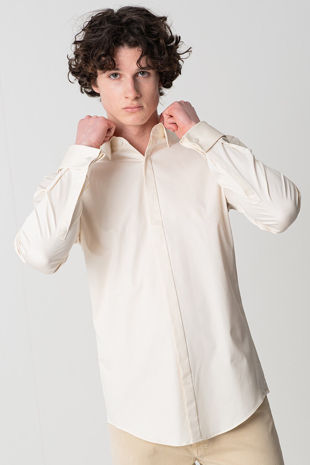 HUGO, Camasa slim fit cu mansete cu nasturi, Galben pal, 40