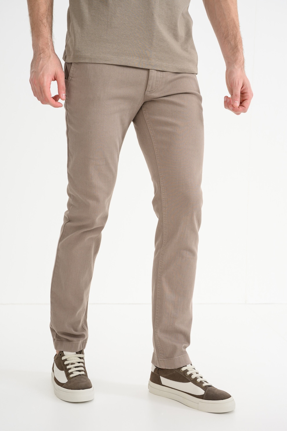 BOSS, Pantaloni chino slim fit cu buzunare oblice, Maro taupe, W32-L32