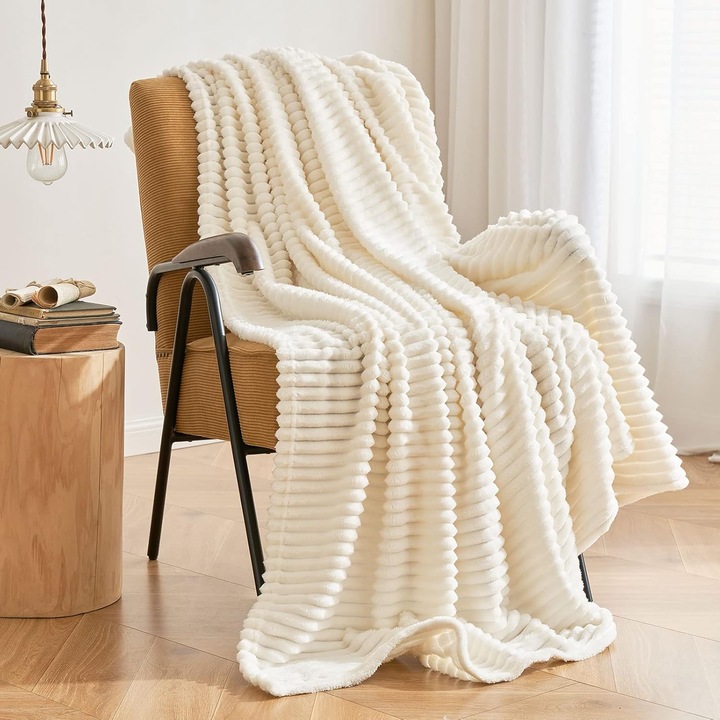 Patura din flanel moale Miulee, 153 x 203 cm, pentru pat/canapea, culoare alb