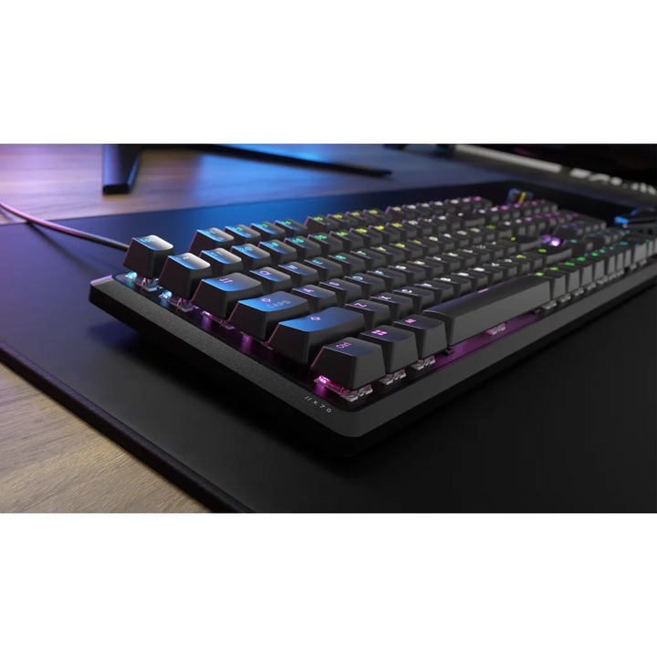 Corsair K70 Core RGB mechanikus billentyűzet, fekete, 104 billentyű, RGB világítás, USB