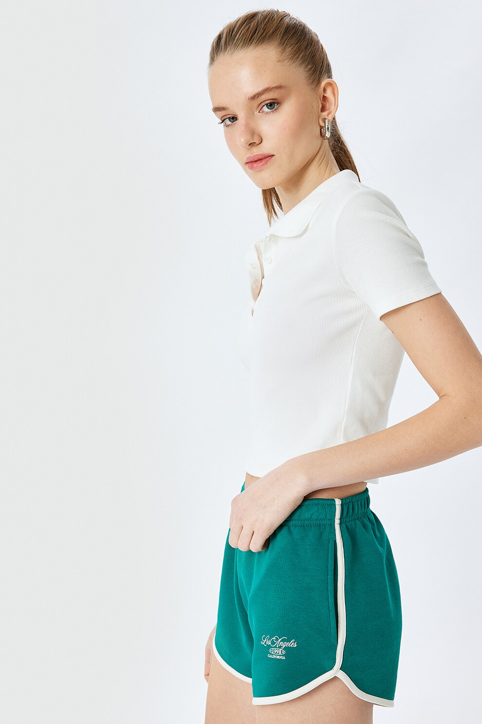 KOTON, Pantaloni scurti cu benzi contrastante, Verde marin, M