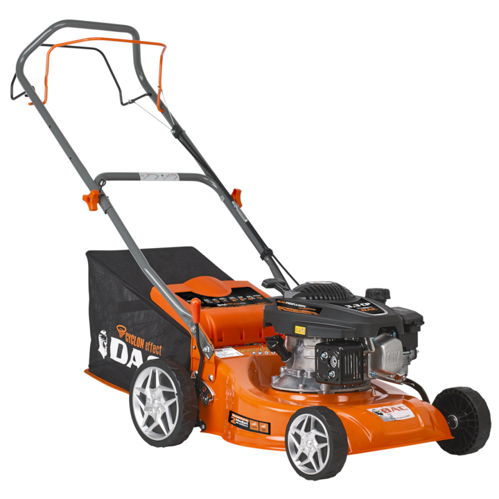 Masina de tuns gazon/iarba autopropulsata pe benzina Ruris Dac 110XLS, putere 3.3 CP, 131 CC, 4 timpi, 40 cm latime lucru, 5 trepte de taiere, inaltime taiere 25 - 65 mm, sac colector 45 L, functie de colectare/ evacuare spate