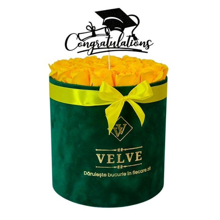 Aranjament floral pentru absolvire Radiance, in cutie rotunda verde, cu 25 trandafiri din sapun, Galben, Velve