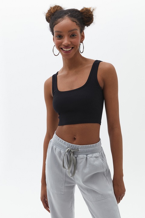 OXXO, Top crop cu decolteu patrat, Negru