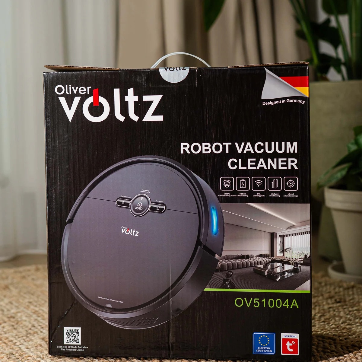 Aspirator robot Oliver Voltz, WiFi, Functie Mop, Control de la Distanta, 120 Minute Autonomie, Robot Aspirare, Spalare, 2000PA, 130ml rezervor apa, 600ml rezervor de praf, Multi-Suprafata, Negru