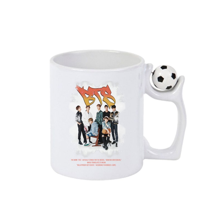 Cana cu formatia/trupa BTS 11, Cri-Flo, Ceramica, 330ml, Minge rotativa antistres, Maner si interior Alb-Negru