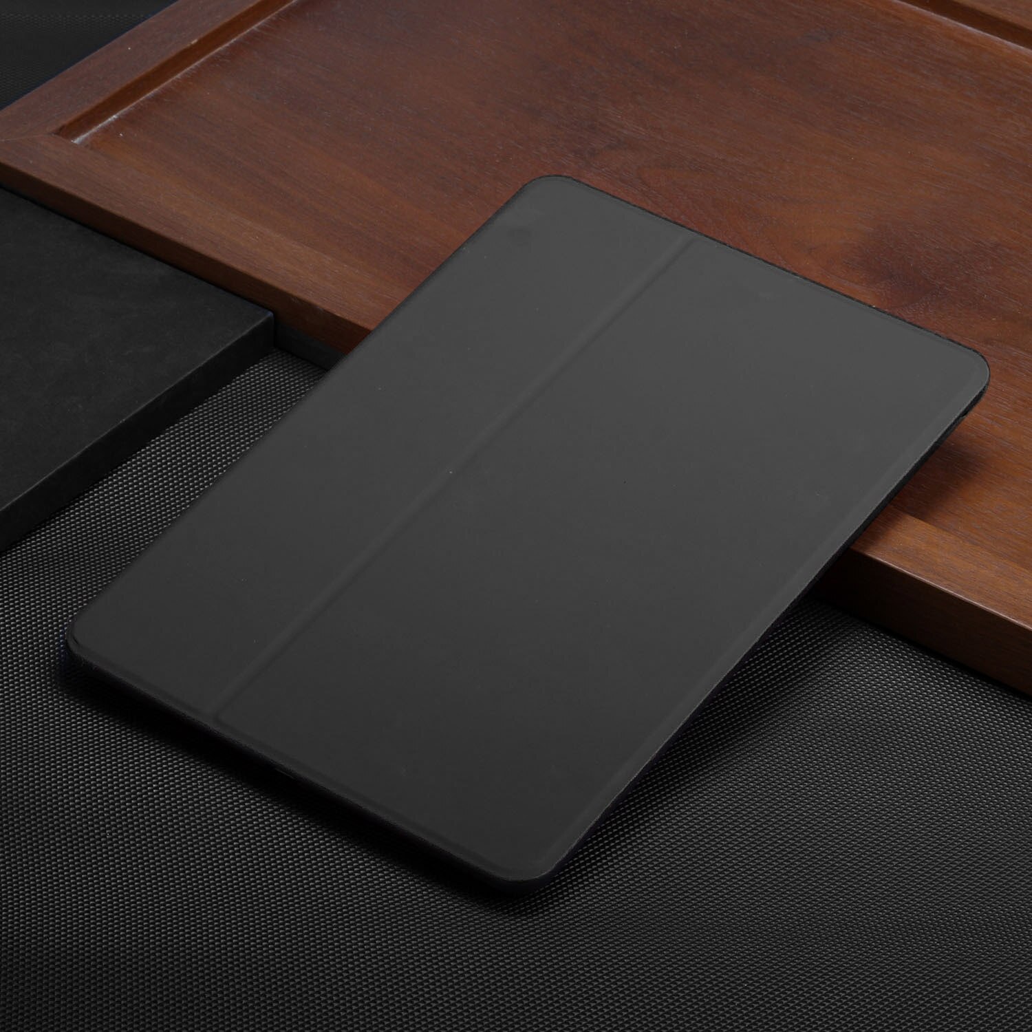 Husa tableta pentru Huawei MediaPad M5 Lite 10.1, piele, pliere dubla orizontala, cu suport si functie de sleep/wake-up, negru