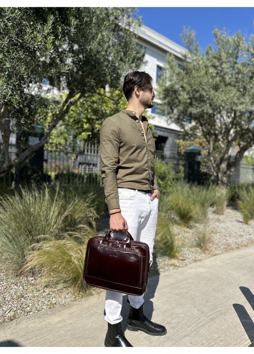 Portofel din piele Cardinal 8979, cafea, 38x7.5x26 cm, 7L