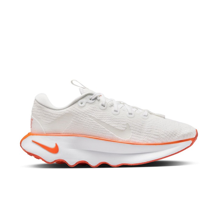 Pantofi sport Nike pentru Femei, wmns motiva, DV1238-109, 38 5 EU, Alb