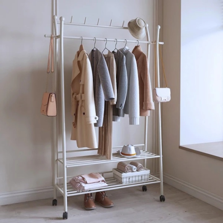 Suport portabil din otel carbon pentru umerase si haine, cu 2 rafturi, 9 carlige, 4 rotile, dimensiuni 175 x 80 x 35 cm, cu 4 rotile rotative 360°, alb