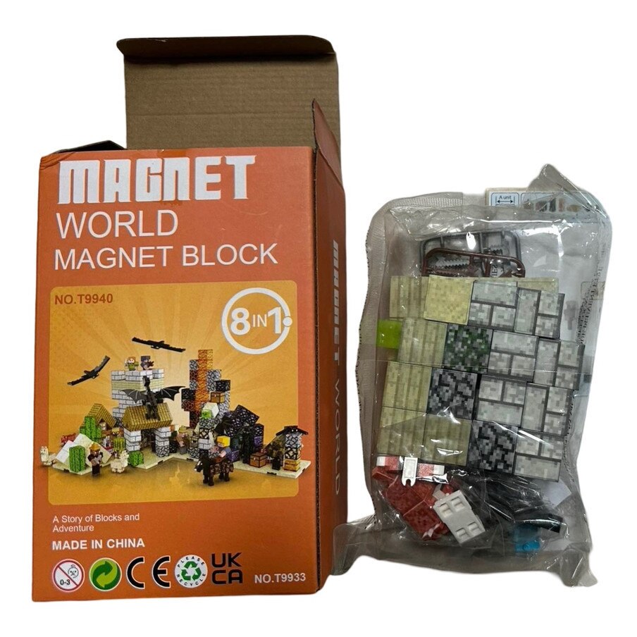 Set de 561 piese lego Minecraft 21144 - eMAG.ro
