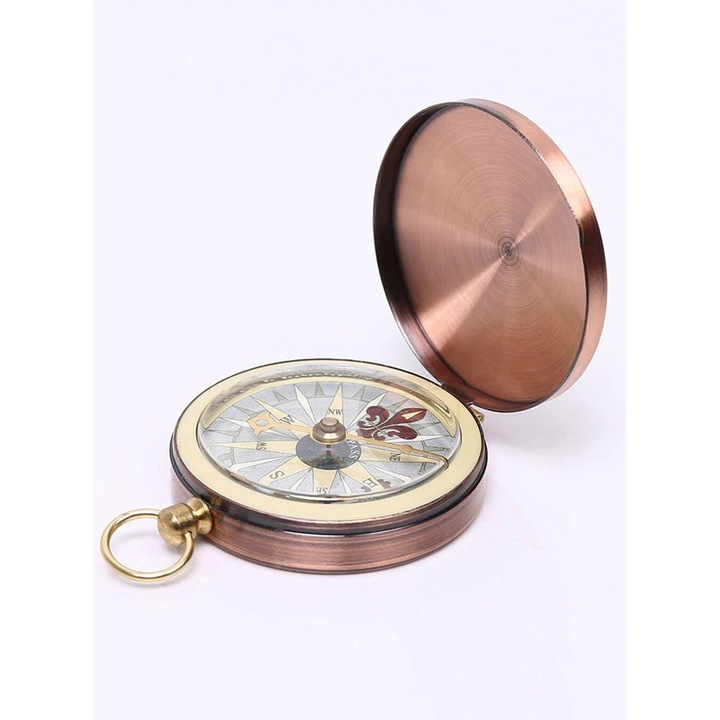 Ретро, издръжлив, многоцветен туристически компас