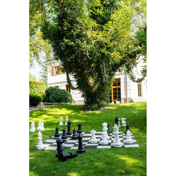 Set figurine de sah de gradina, Sunrise Chess & Games, PVC, alb-negru, inaltime rege 64 cm