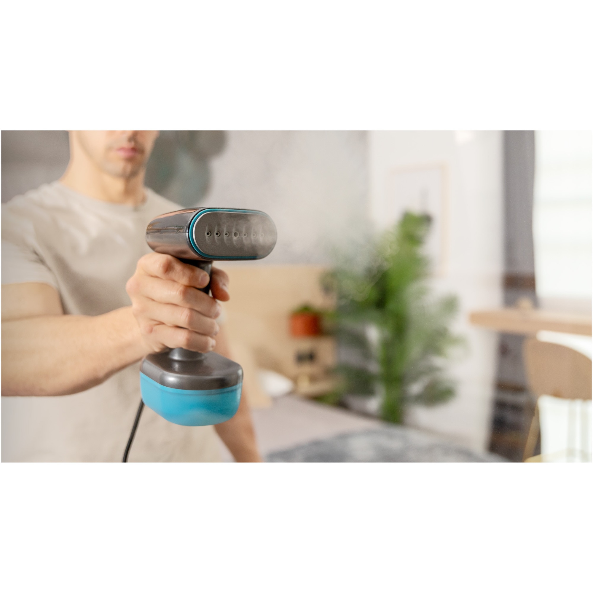 Aparat de calcat vertical cu abur Cecotec IronHero 1800 Force 8508_crs, 1800 W, talpa ceramica si indicator luminos de functie, sistem anti drip, auto shut off, Fast Steam, negru