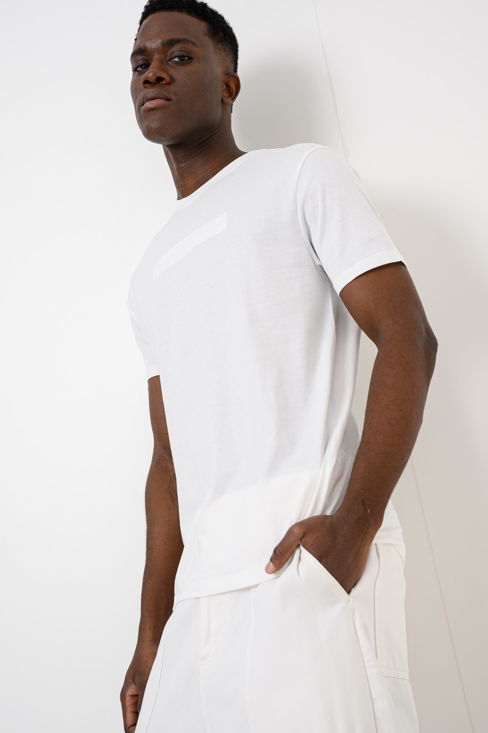 ARMANI EXCHANGE, Tricou regular fit de bumbac cu logo pe piept, Alb, M