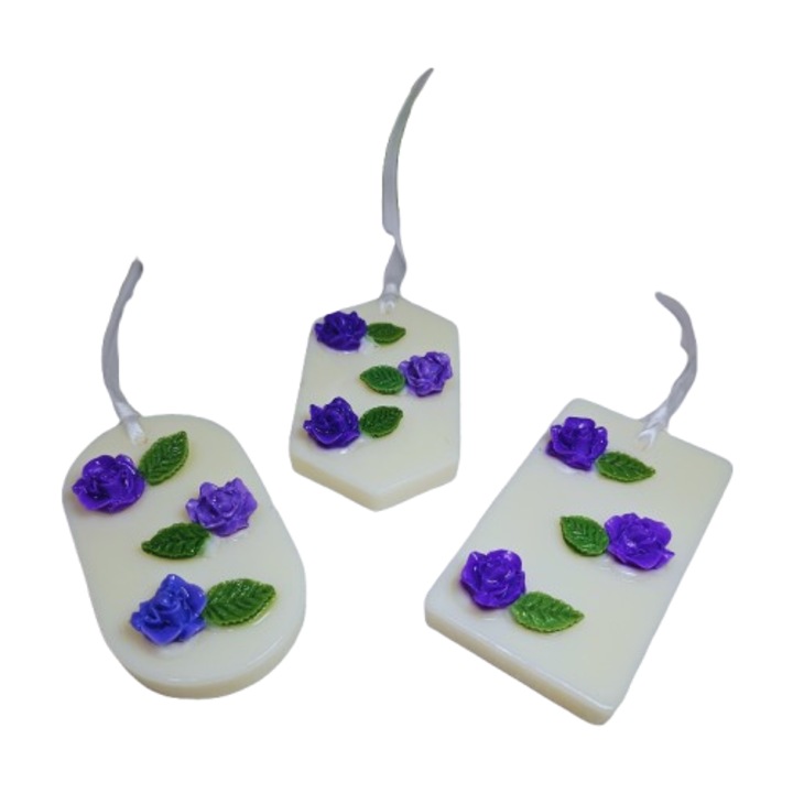 3 db-os Bloom Closet légfrissítő szett - Virágos elegancia akito rózsával és jázminnal – kézzel készített, viaszolvadékok, 100% természetes szójaviasz, illatosított viasz - 150g