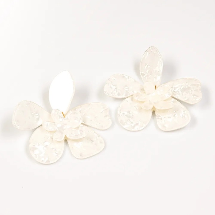 Cercei clips floare mare alba sidefata, Meli Melo Paris