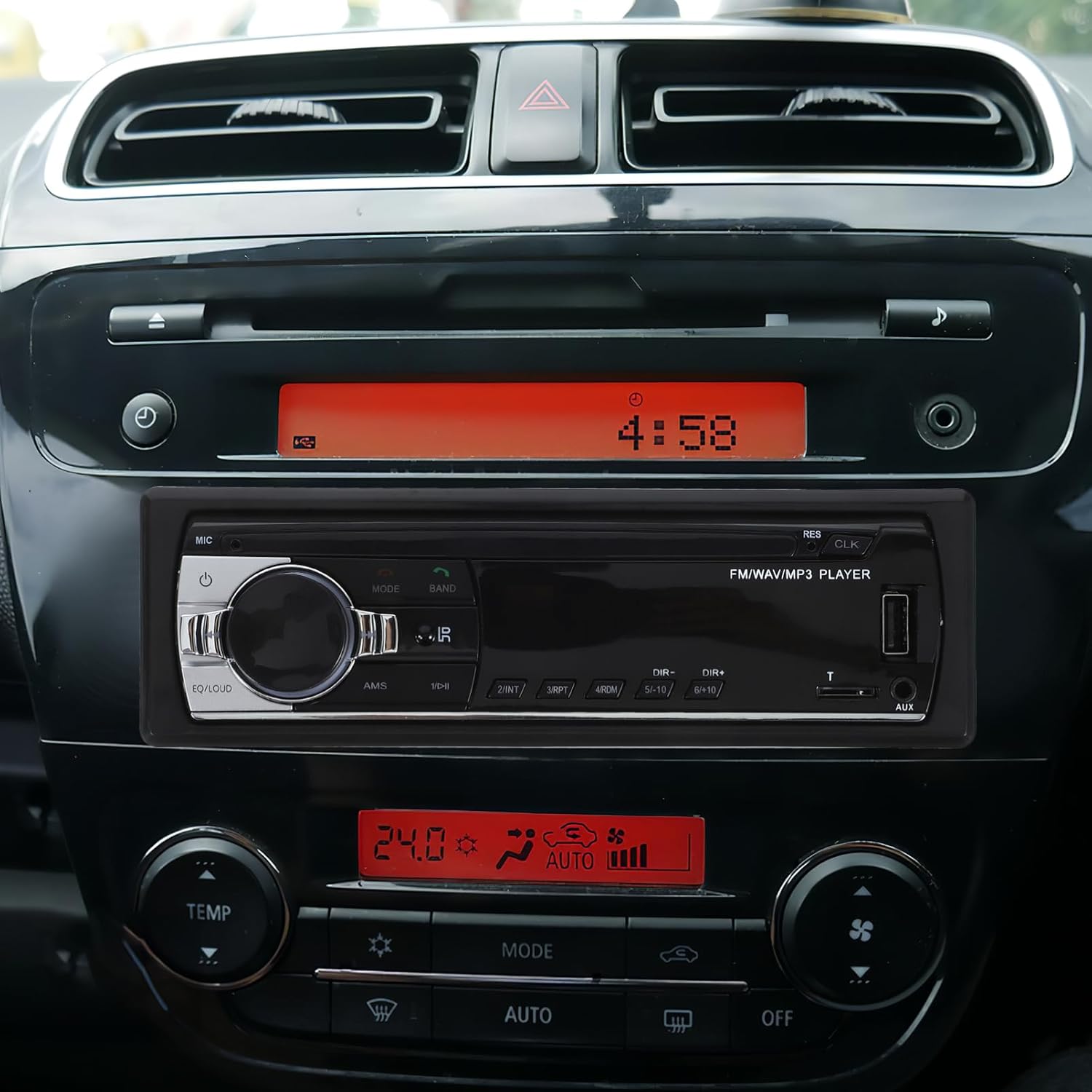 Player auto multi-media cu operare prin aplicatie, Radio MP3 player ...