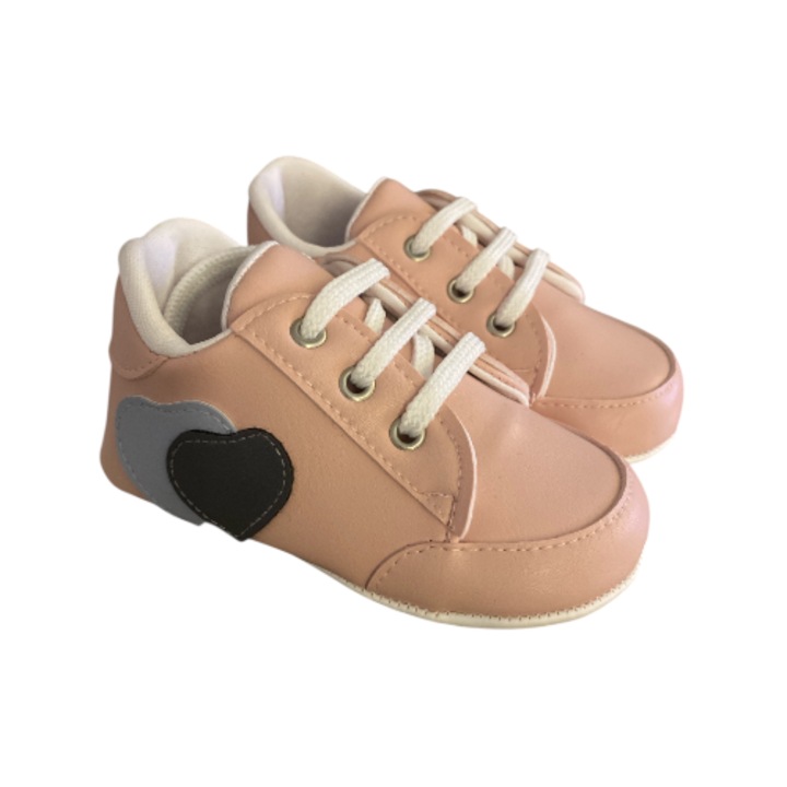 Púderrózsaszín csizma fekete és szürke szívvel, Rózsaszín