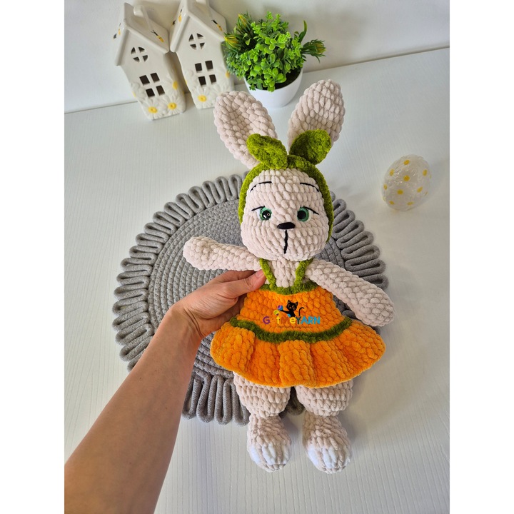Iepuras de atasament fetita – jucarie crosetata handmade, 44 cm