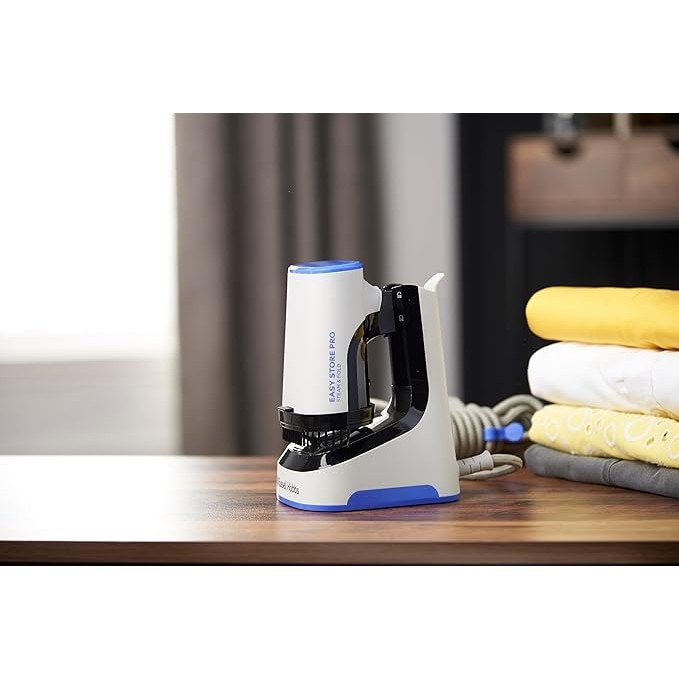Aparat de calcat vertical cu abur Russell Hobbs 26740-56, 1500 W, incalzire rapida, include accesoriu pentru tesaturi, cablu de 3 metri, fier de calcat pentru voiaj