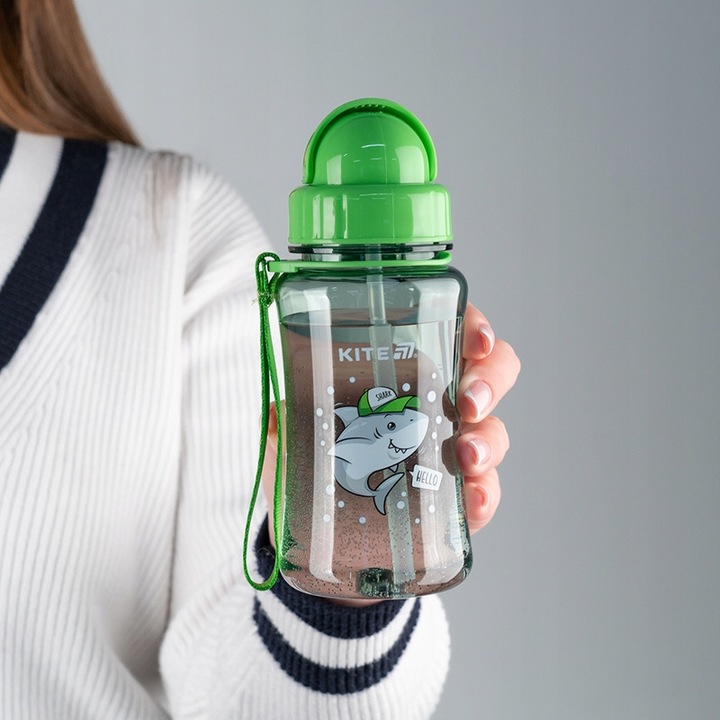 Детска бутилка за вода със силиконова сламка с акула без BPA от tritan 350 мл Kite