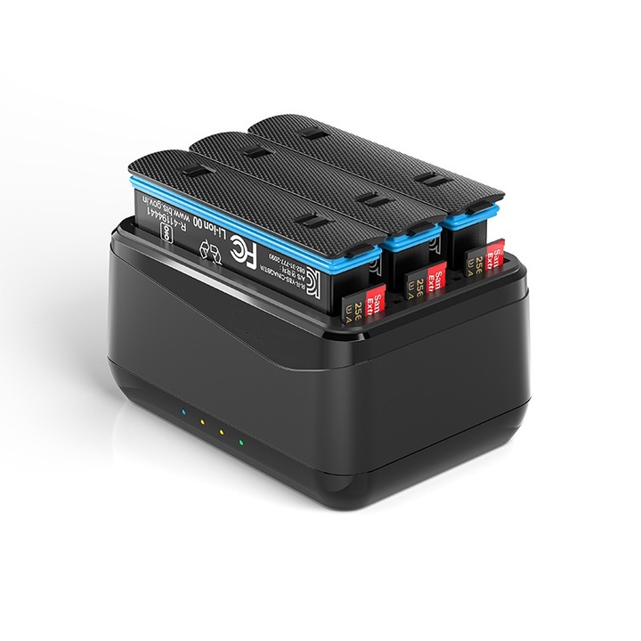 Akkumulátortöltő akciókamerához, Insta360 X4, 3 akkumulátor egyidejű tárolására alkalmas, 3 Micro SD kártyahely, töltésjelző, biztonsági védelem, USB, fekete