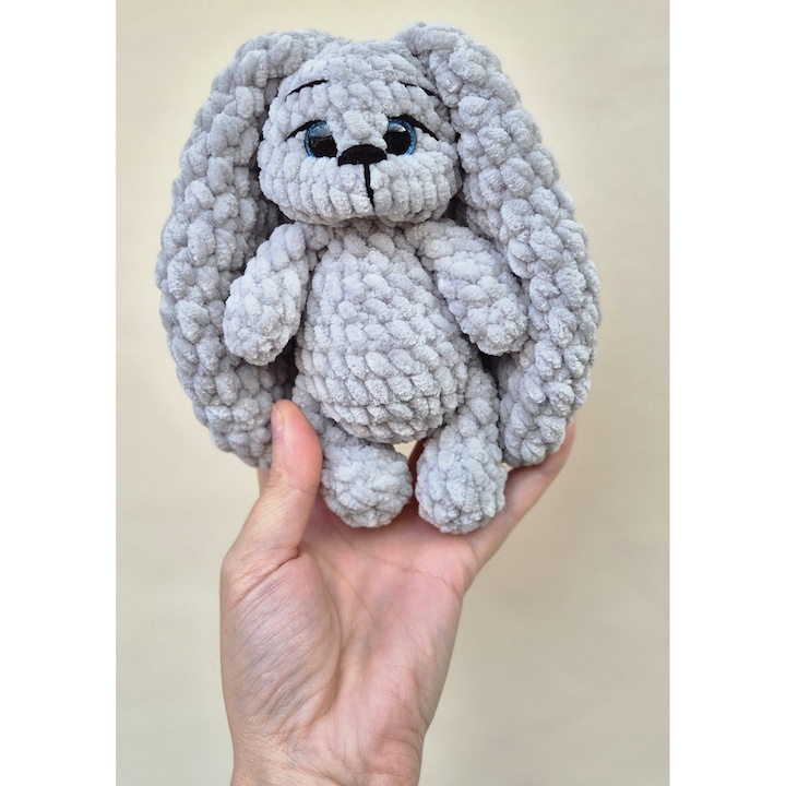 Binky, Iepurasul Cel Mic si Dragalas - jucarie crosetata