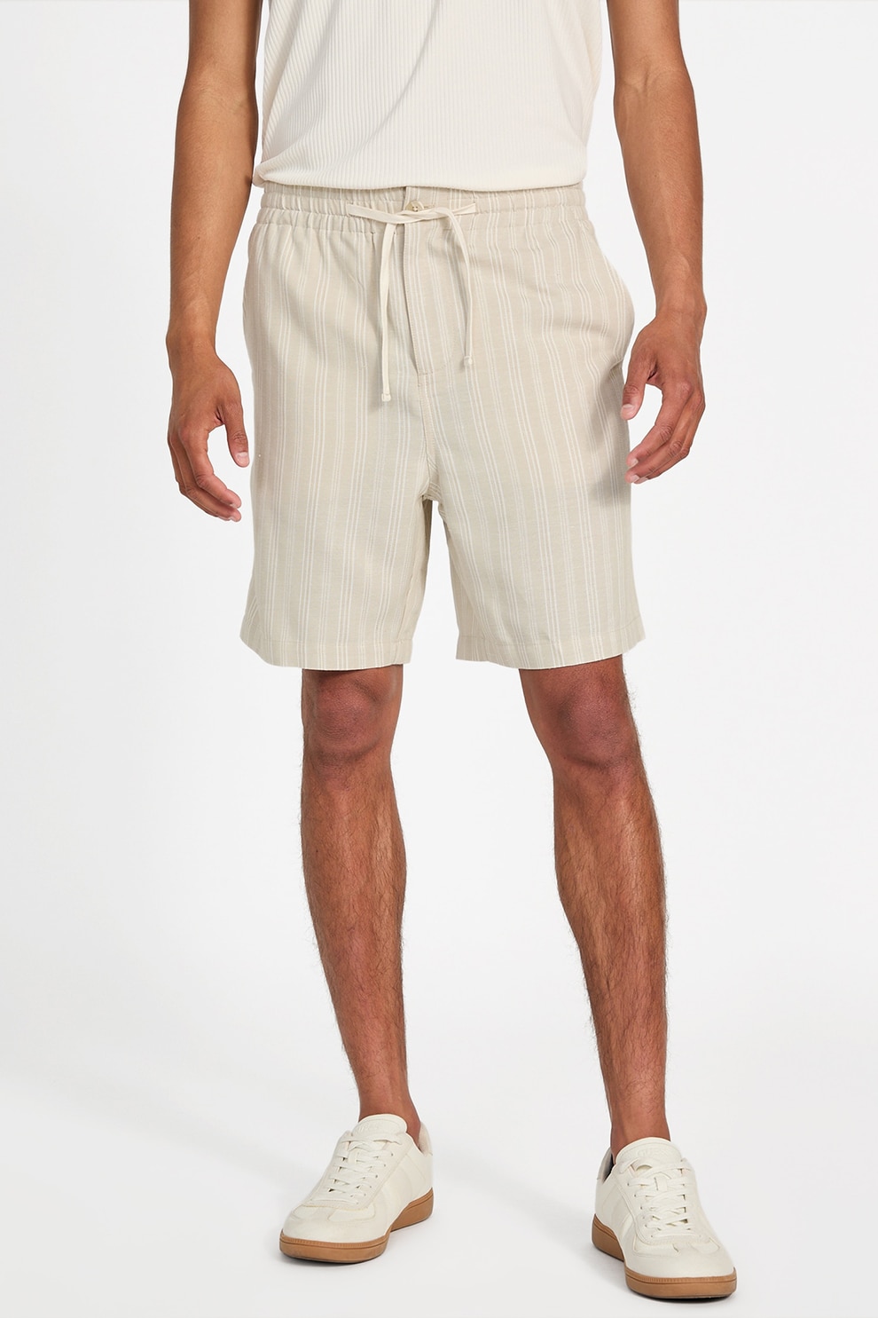 GUESS, Bermude in dungi cu talie ajustabila, Maro nisip, 33