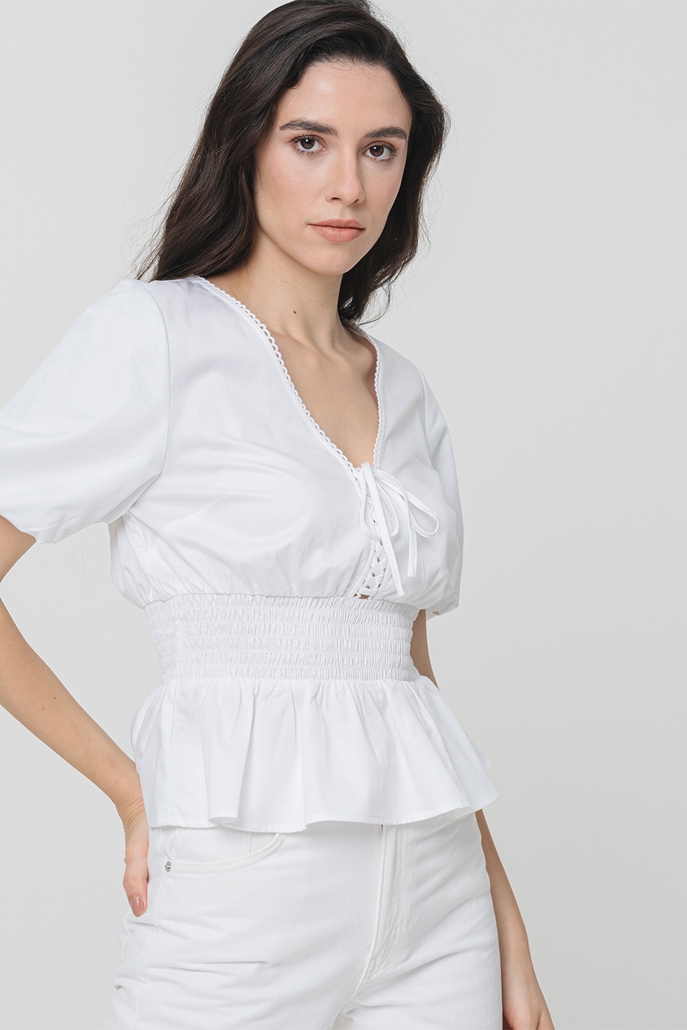 GUESS, Camasa cu maneci scurte si decolteu in V, Alb optic, S