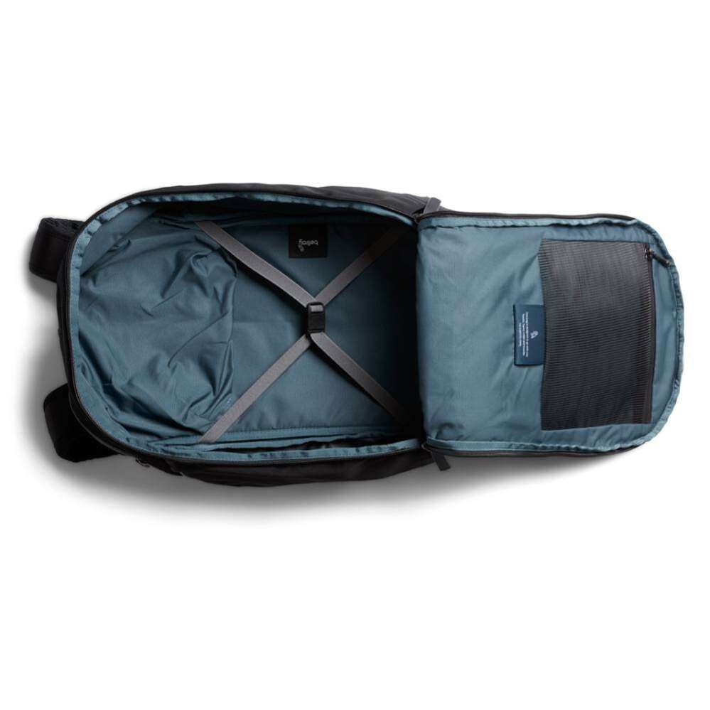 Rucsac urban Bellroy Transit Workpack Pro 22, pentru laptop 16", compact, negru