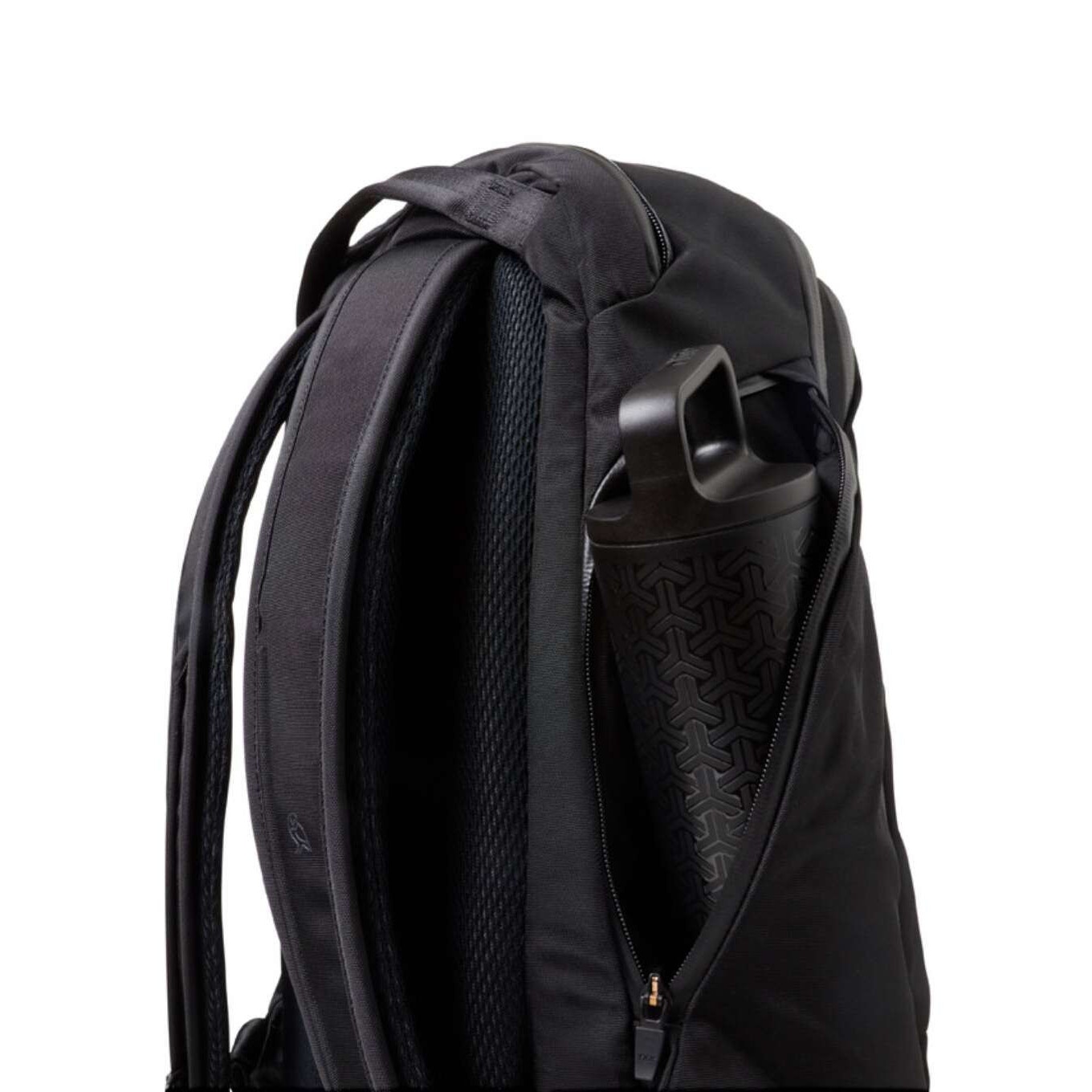 Rucsac urban Bellroy Transit Workpack Pro 22, pentru laptop 16", compact, negru