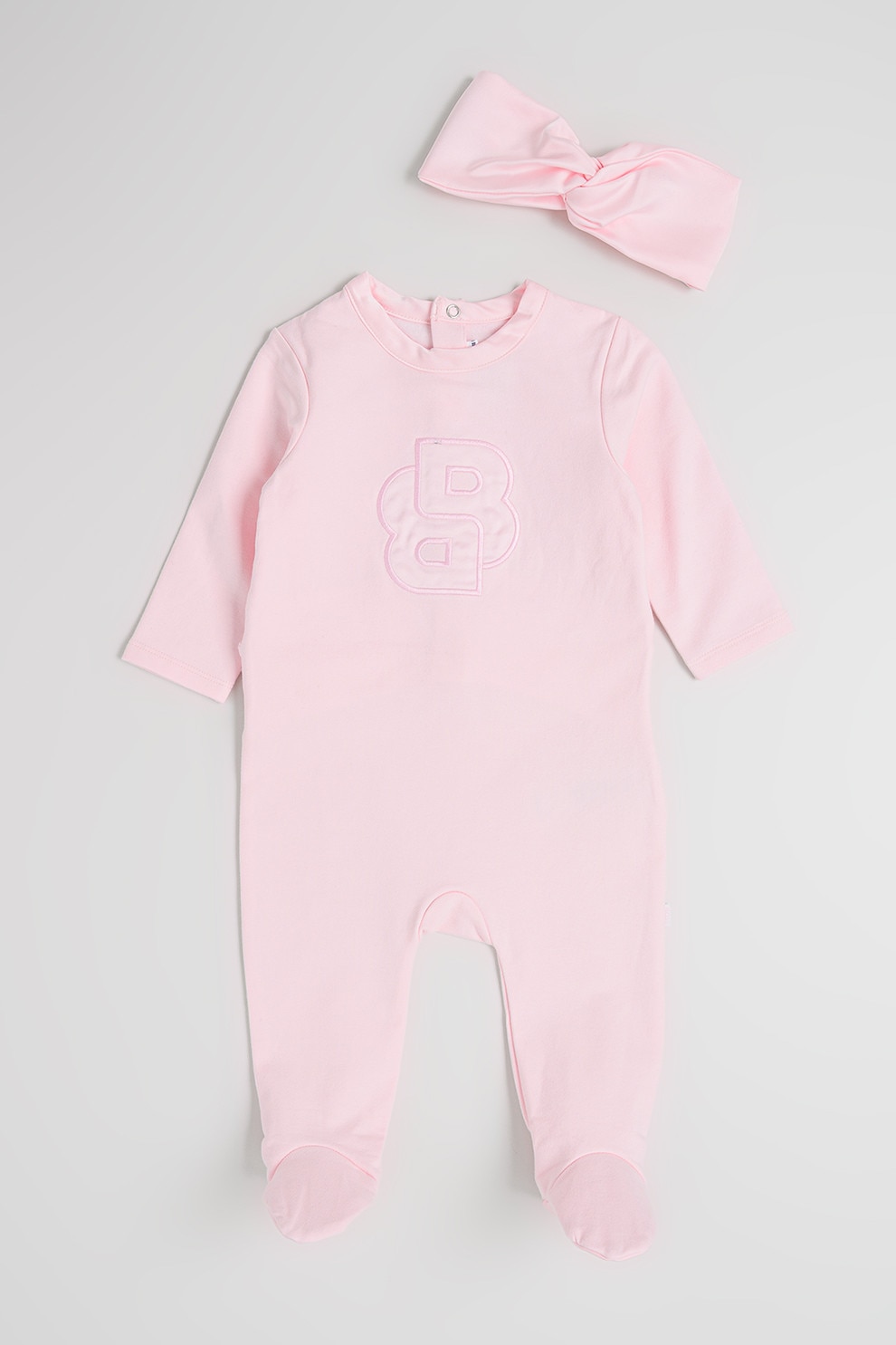 BOSS Kidswear, Set de salopeta cu botosei si bentita - 2 piese, Roz pastel, 81 CM