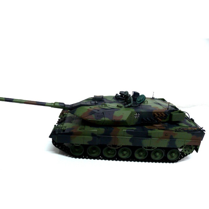 Tanc RC Heng-Long Leopard 2A6 1:16 Camo, HENG LONG, 2.4 GHz, functie de fum, sunete reale, 53x24x20cm, multicolor