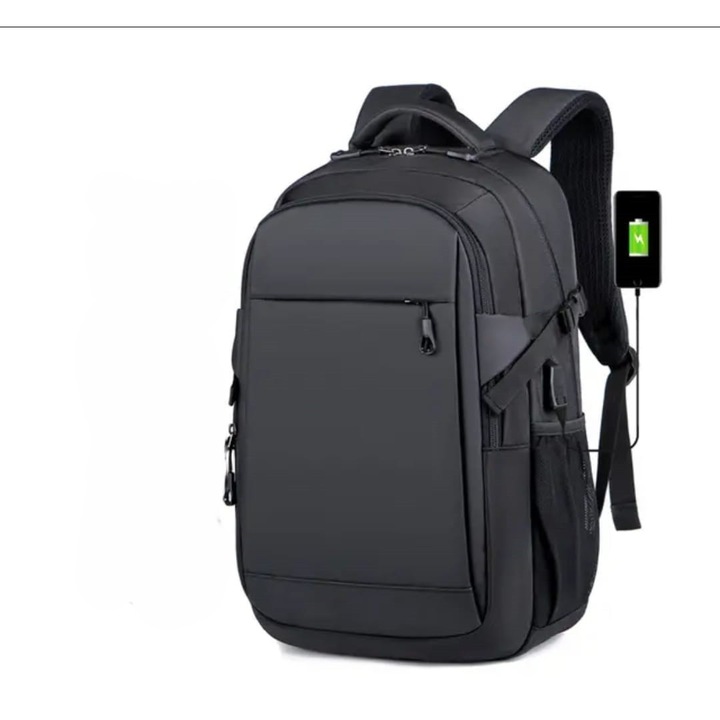 Multifunkcionális hátizsák, vízálló, USB töltőporttal, elegáns, hétköznapi viselet üzleti/utazási és laptop használatra 15,6 hüvelykes méretben, 30 cm x 45 cm x 22 cm, fekete