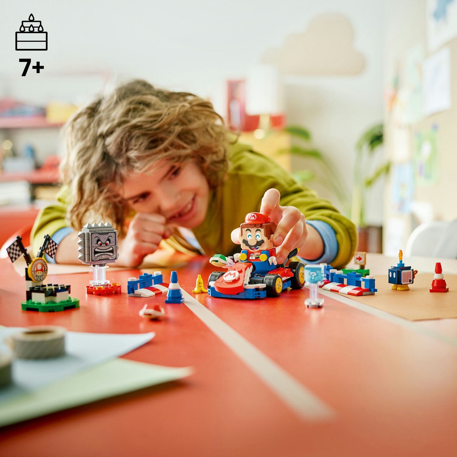 LEGO® Super Mario - Mario Kart™ – LEGO® Mario™ interactiv si