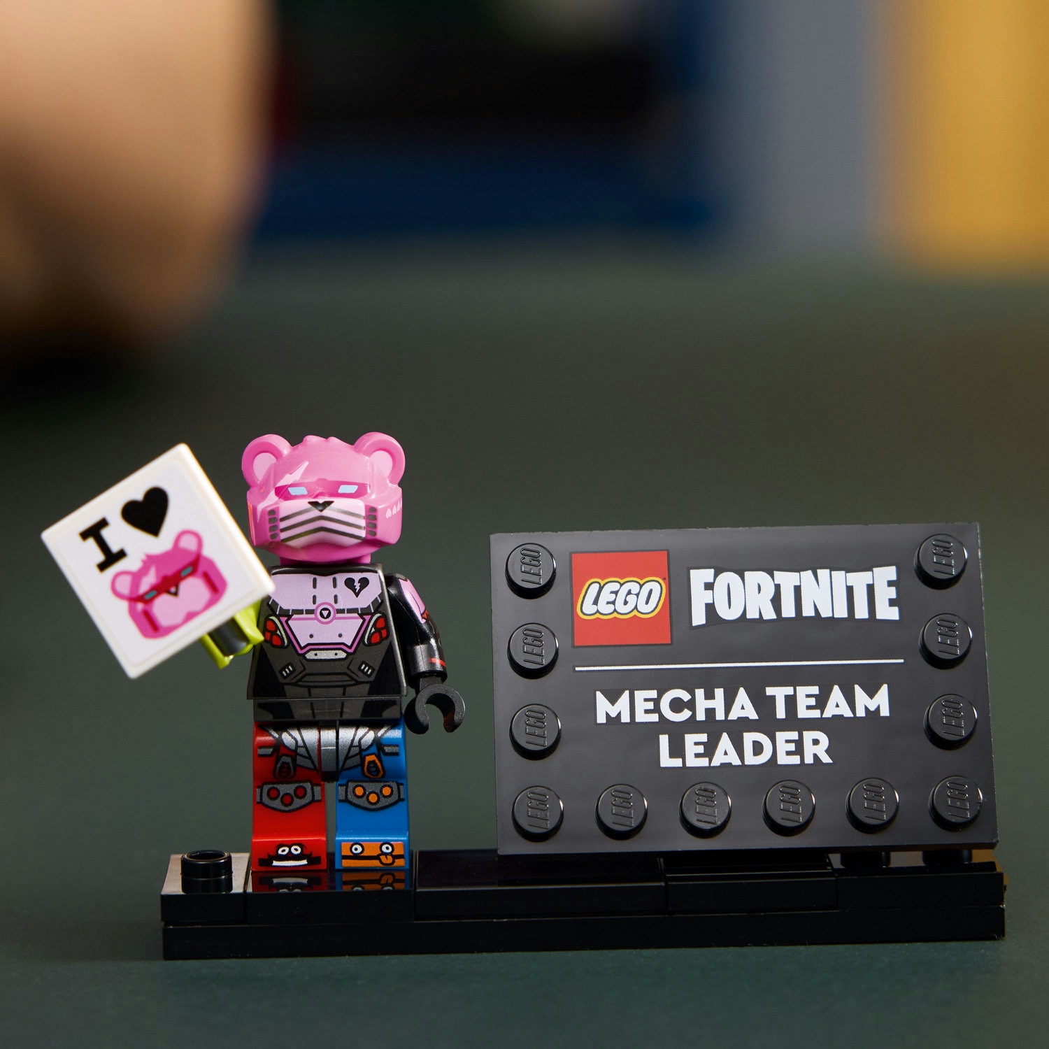 LEGO® Fortnite - Mecha Team Leader 77078, 2503 piese - eMAG.ro