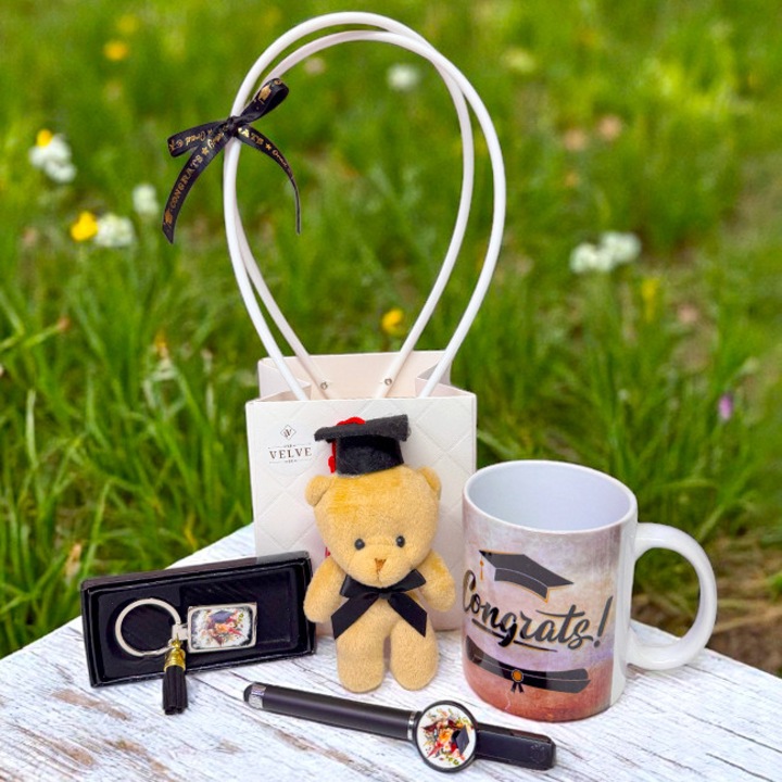 Поздравителен пакет, плюшено мече с шапка, химикалка за сензорен екран, ключодържател и керамична чаша, в подаръчна торбичка, Velve
