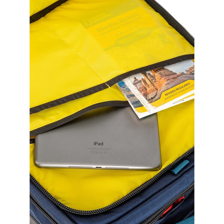 Topo Designs Глобална пътна чанта с колелца - черна / черна