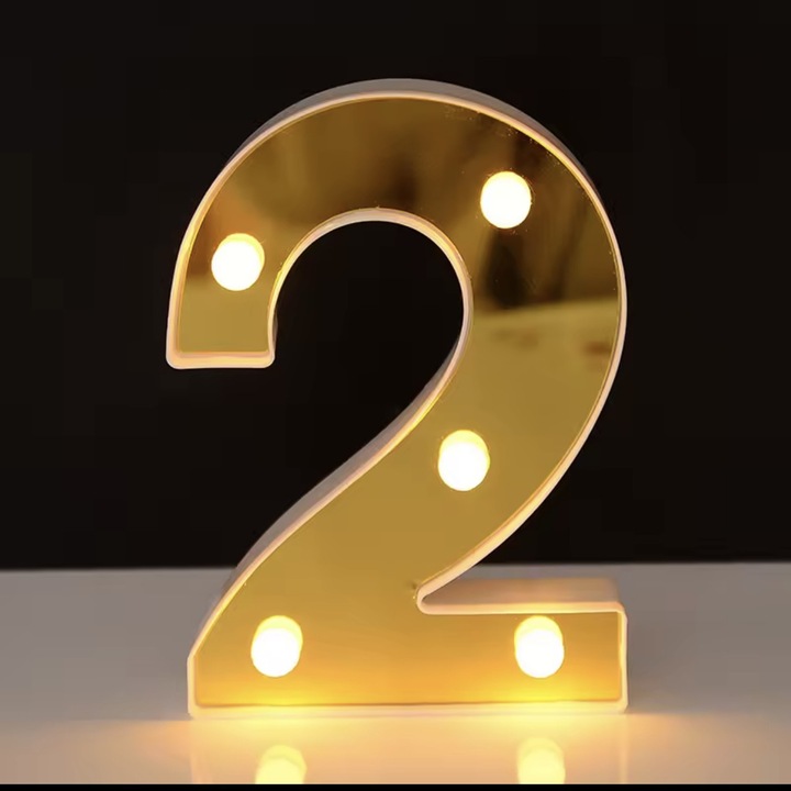 Cifra LED cu lumina decorativa, Cifra 2, pentru acasa sau petreceri, bar, nunta si evenimente, aurie, lumina calda, 16x12.5x3cm
