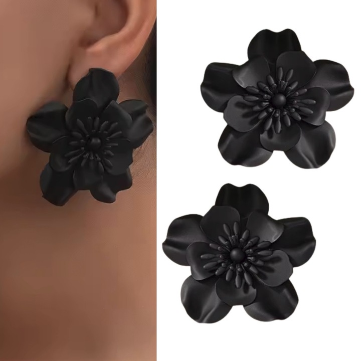Cercei negri florali rustici metalici mat stift dama iesire, FLOARE cercei floare neagra mata usoara efectiva bijuterie decorativa
