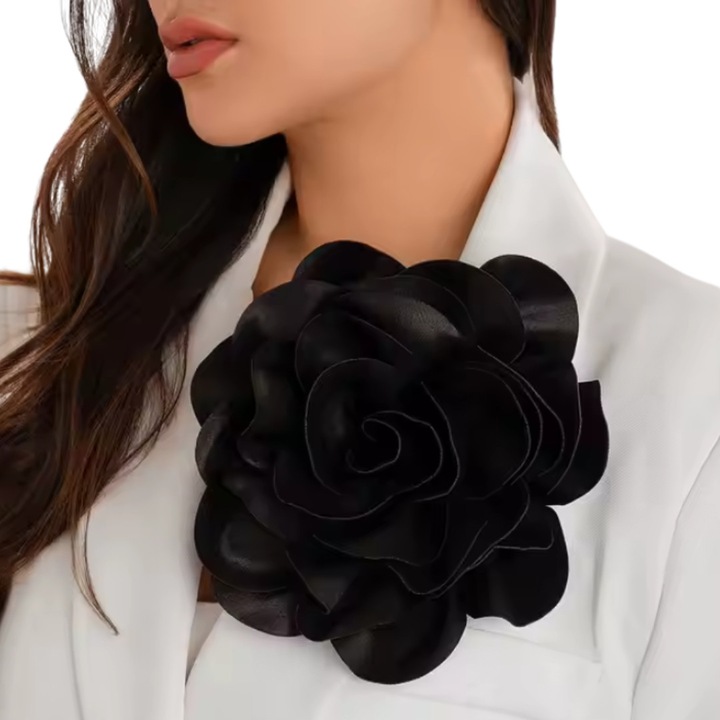 Agrafa groasa eleganta neagra cu floare pentru costum sau palton, Floare decorativa pentru pulover brosa florala groasa satinata cu ac de siguranta