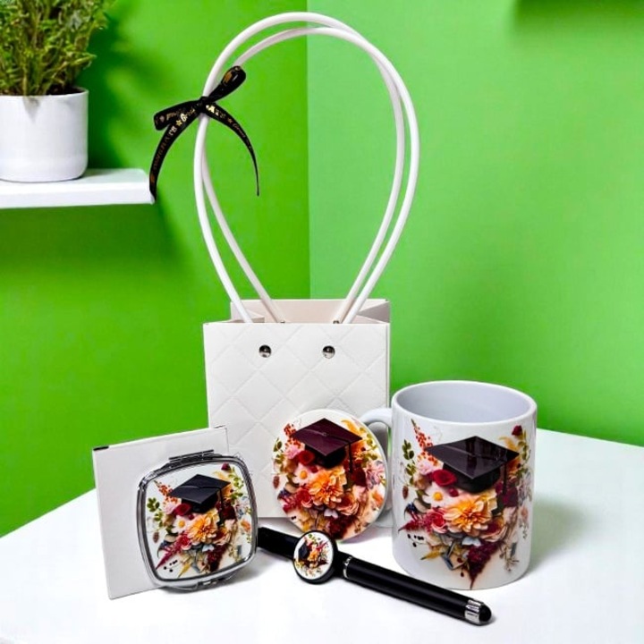 Pachet Absolvire, oglinda cu imprimeu tematic, pix touchscreen, magnet si cana din ceramica, in punga cadou, Velve
