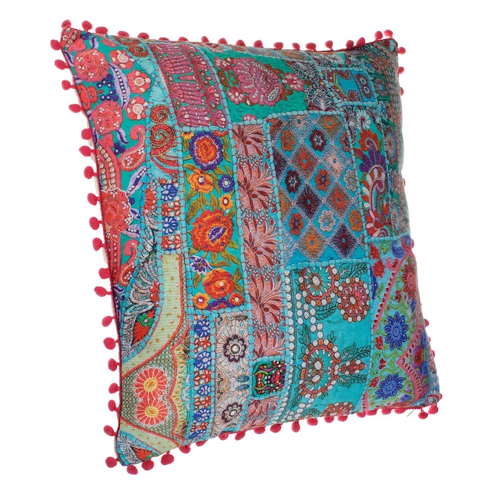 Perna decorativa boho colorat cu pompoane fucsia pentru canapea 45x45x10cm