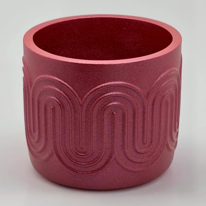 Ghiveci decorativ Potto, 14x12cm, beton, visiniu satinat, design ondulat, cu insertie plastic