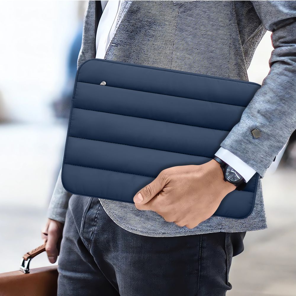 Husa TECH-PROTECT Fluffy compatibila cu laptop 15/16 inch Navy