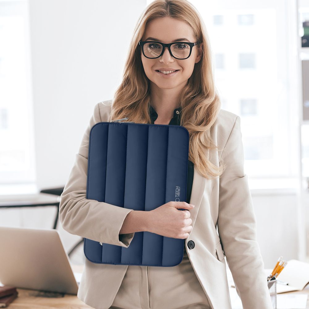 Husa TECH-PROTECT Fluffy compatibila cu laptop 15/16 inch Navy