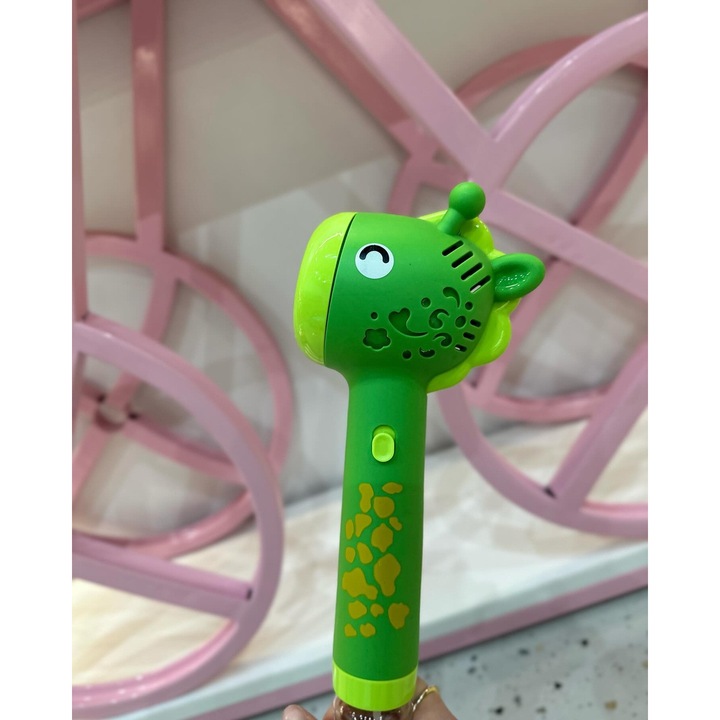Interaktív Szappanbuborék Pisztoly Pálca partikhoz és szabadtéri tevékenységekhez, Automata, fényekkel, gyerekeknek, lányoknak és fiúknak, 1 üveg oldattal, 4 elemmel működik, 10 nyílás, zöld, Teona Concept