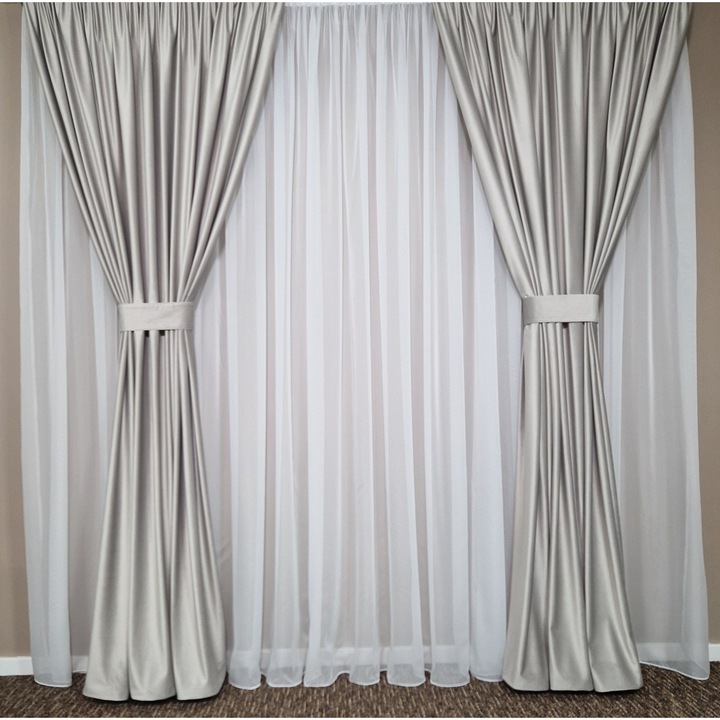 Комплект от 2 луксозни кадифени завеси Mastel, Изработен с rejansa, 2x200x245см, Воал завеса 600x245см, Светлосив, Слонова кост