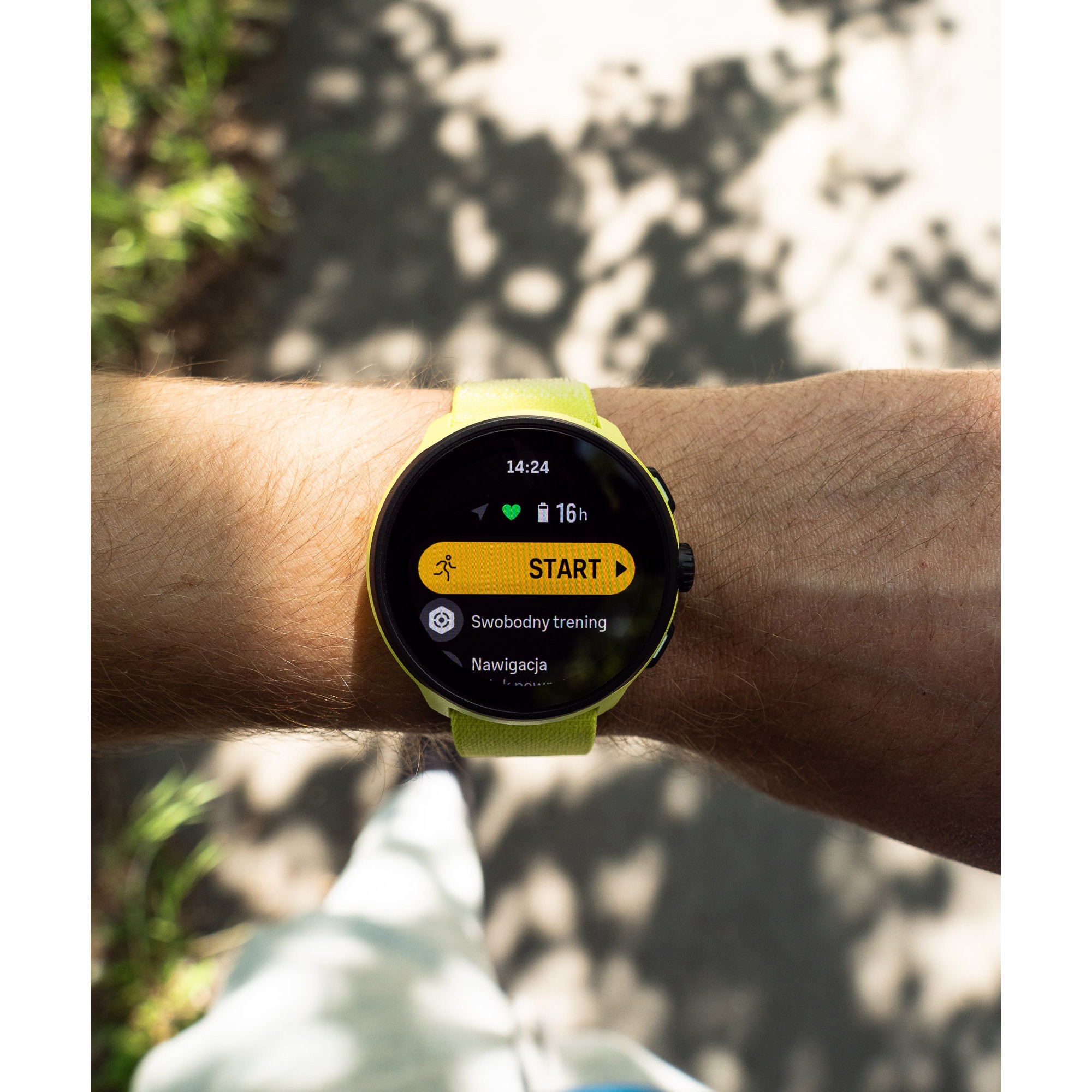 Ceas smartwatch Suunto Run Lime, galben, sport, pentru barbati si
